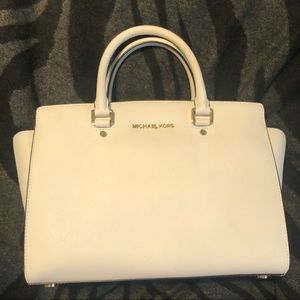 Michael Kors Sachel Handbag